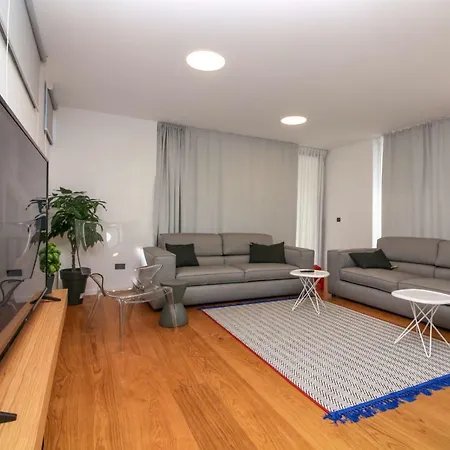Korina Villa *