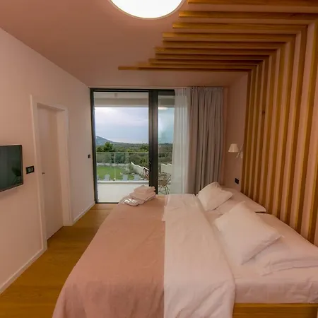 Korina Villa